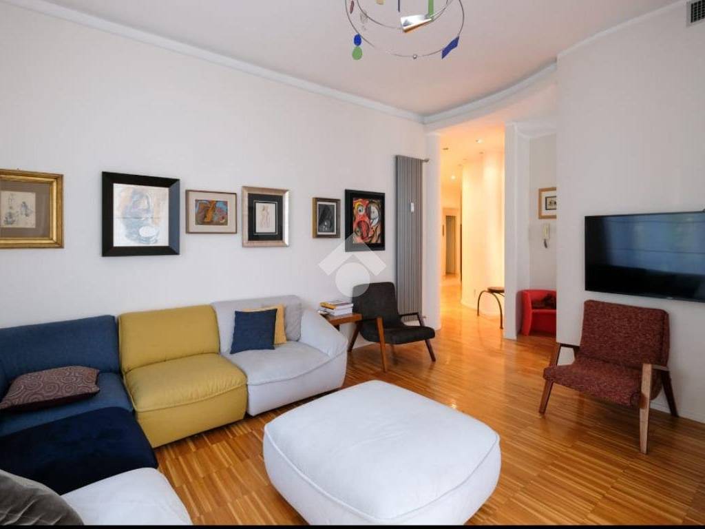 appartamento in vendita a Torino in zona Sassi