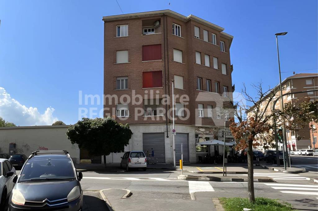 appartamento in vendita a Torino in zona Regio Parco