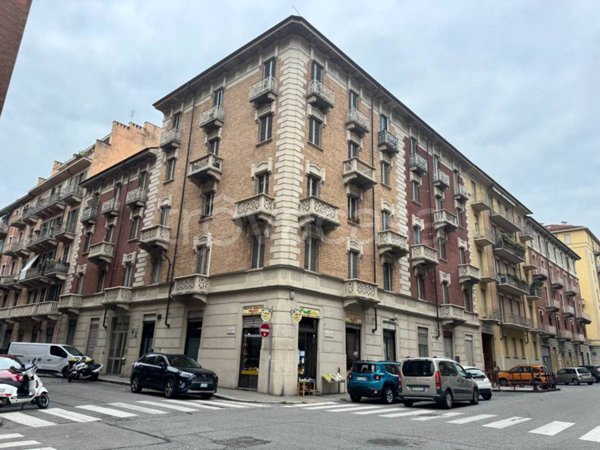 appartamento in vendita a Torino in zona Crocetta