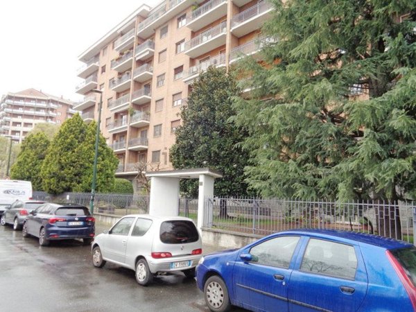 appartamento in vendita a Torino in zona Mirafiori Nord