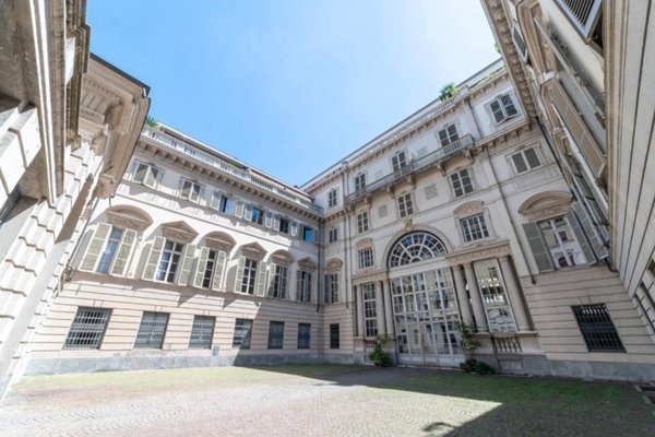appartamento in vendita a Torino in zona Centro Storico