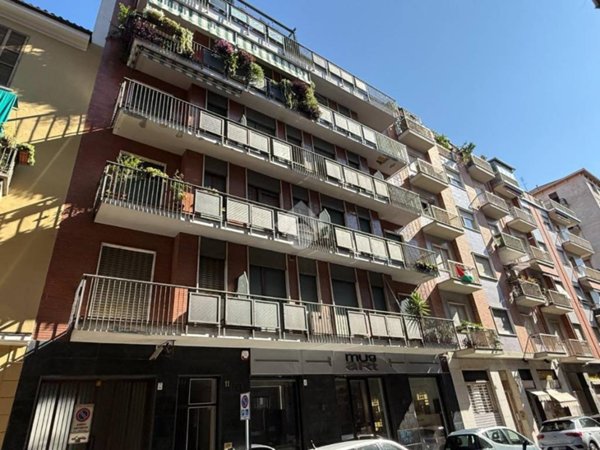 appartamento in vendita a Torino in zona San Salvario