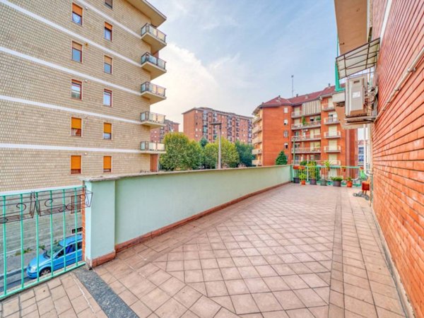 appartamento in vendita a Torino in zona Aurora
