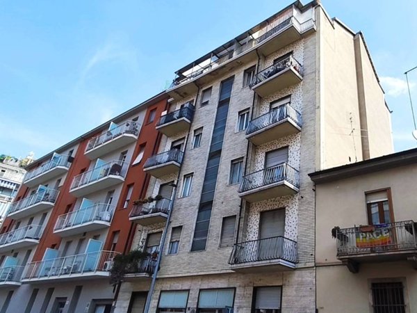 locale di sgombero in vendita a Torino in zona Aurora