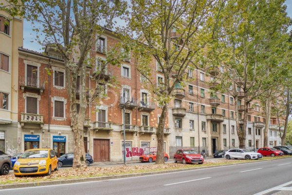 appartamento in vendita a Torino in zona Cit Turin