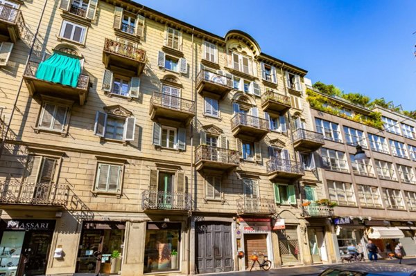 appartamento in vendita a Torino in zona Crocetta