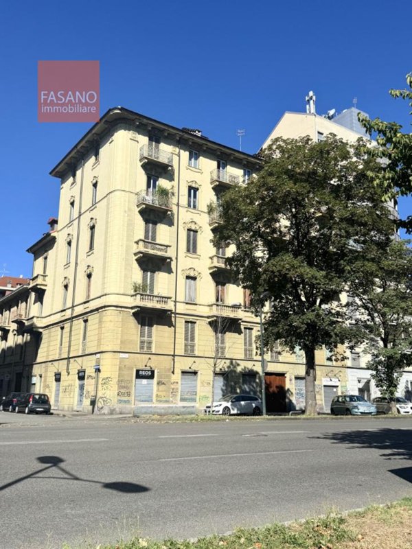 appartamento in vendita a Torino in zona Cenisia