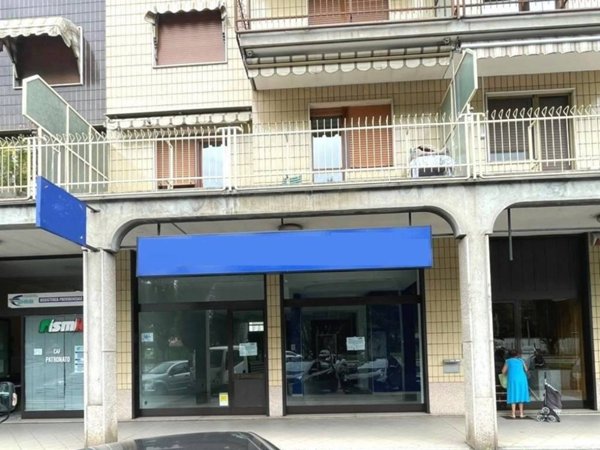 negozio in vendita a Torino in zona Aurora