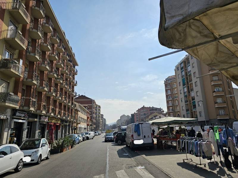 negozio in vendita a Torino in zona Barriera di Milano