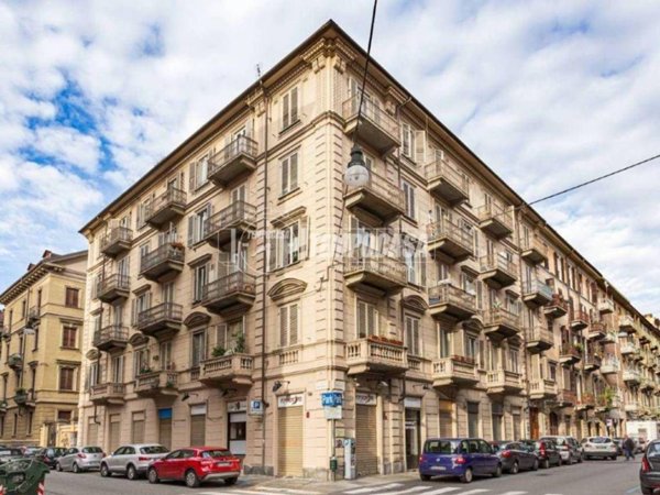 appartamento in vendita a Torino in zona Crocetta