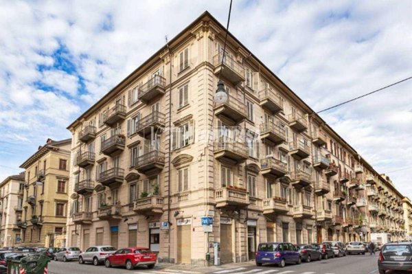 appartamento in vendita a Torino in zona Crocetta