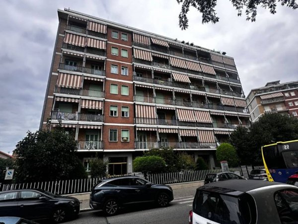 appartamento in vendita a Torino in zona Aurora