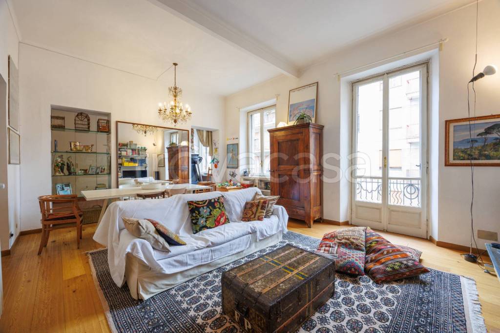 appartamento in vendita a Torino in zona Cenisia