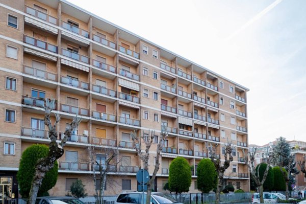appartamento in vendita a Torino in zona Regio Parco