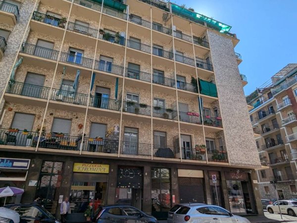 negozio in vendita a Torino in zona Borgo San Paolo