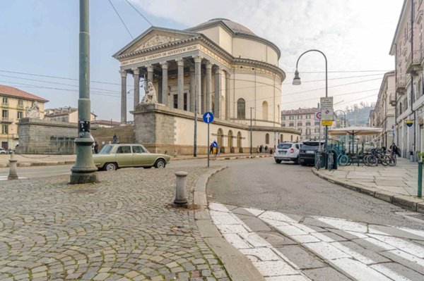 appartamento in vendita a Torino in zona Gran Madre