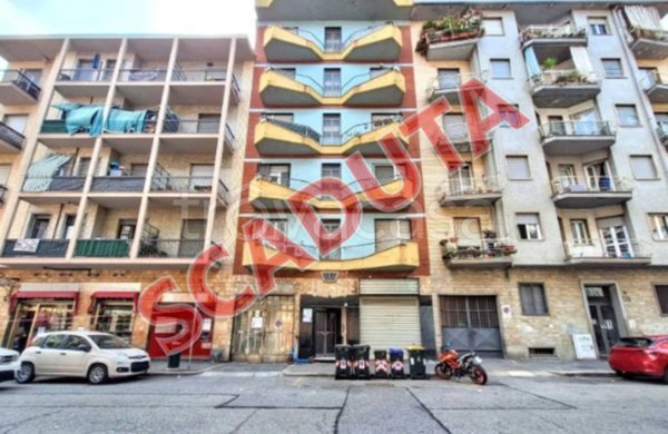 locale commerciale in vendita a Torino in zona Mirafiori Sud