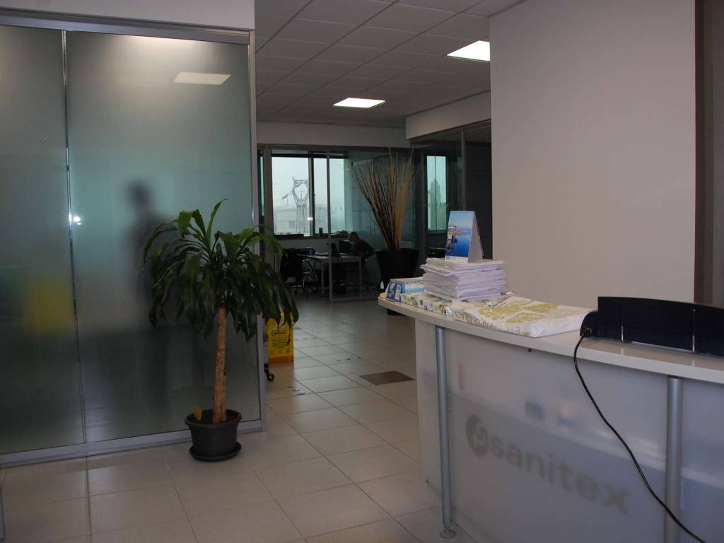 ufficio in vendita a Torino in zona Mirafiori Sud