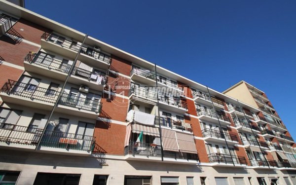 appartamento in vendita a Torino in zona Mirafiori Nord