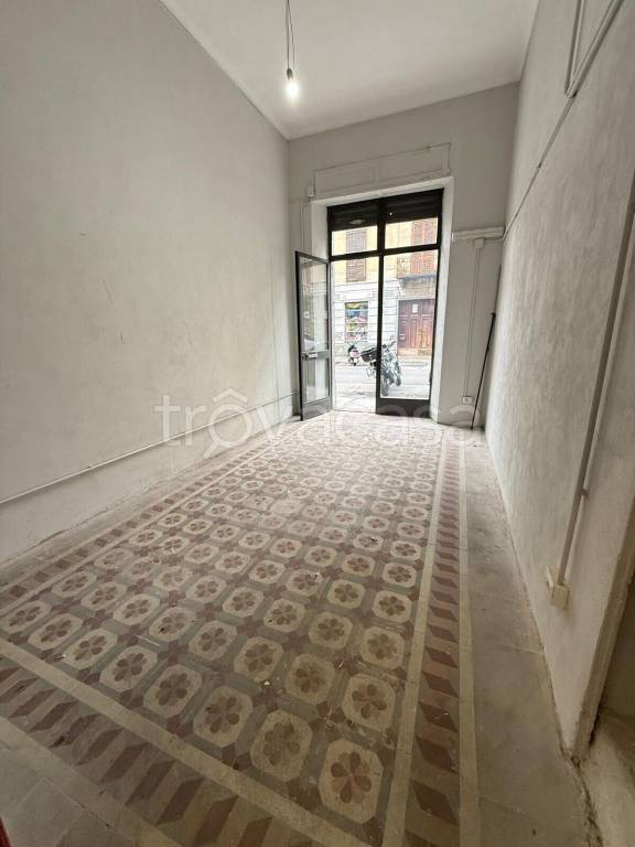 negozio in vendita a Torino in zona Barriera di Milano