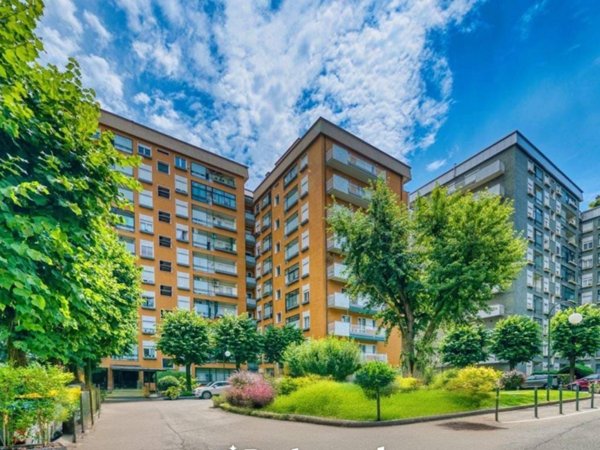 appartamento in vendita a Torino in zona Lingotto