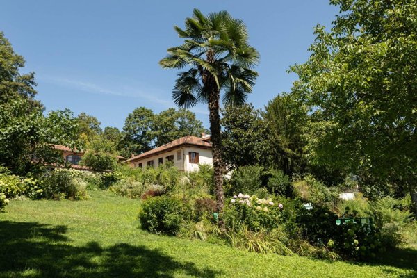 casa indipendente in vendita a Torino in zona Superga