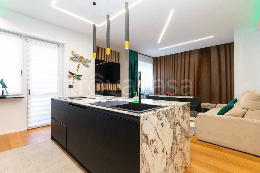 appartamento in vendita a Torino in zona Mirafiori Nord
