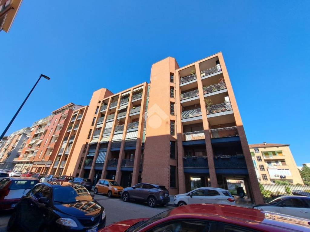 appartamento in vendita a Torino in zona Santa Rita