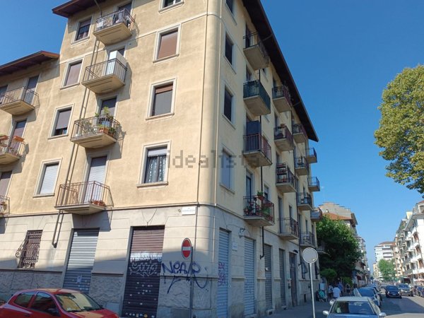 appartamento in vendita a Torino in zona Cenisia