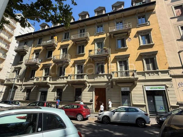 appartamento in vendita a Torino in zona Lingotto