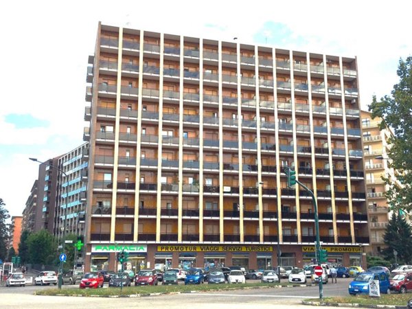 appartamento in vendita a Torino in zona Mirafiori Nord