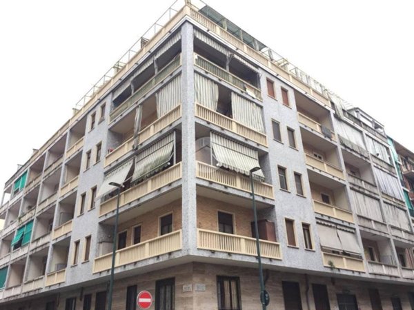 appartamento in vendita a Torino in zona Borgata Vittoria