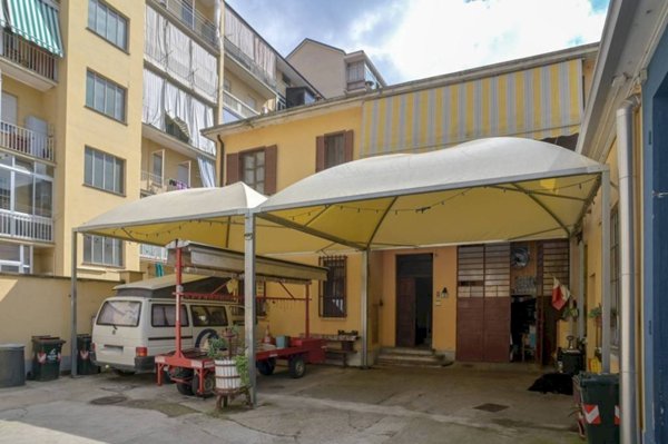 appartamento in vendita a Torino in zona Santa Rita