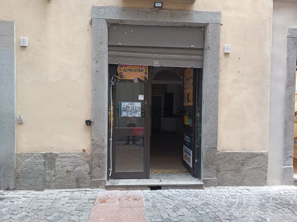 locale commerciale in vendita a Torino in zona Centro Storico
