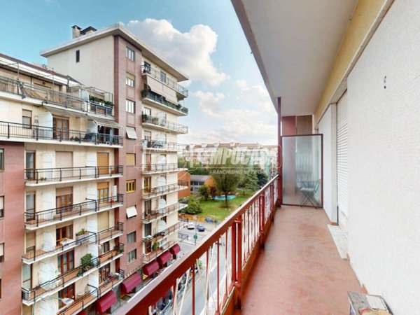 appartamento in vendita a Torino in zona Santa Rita
