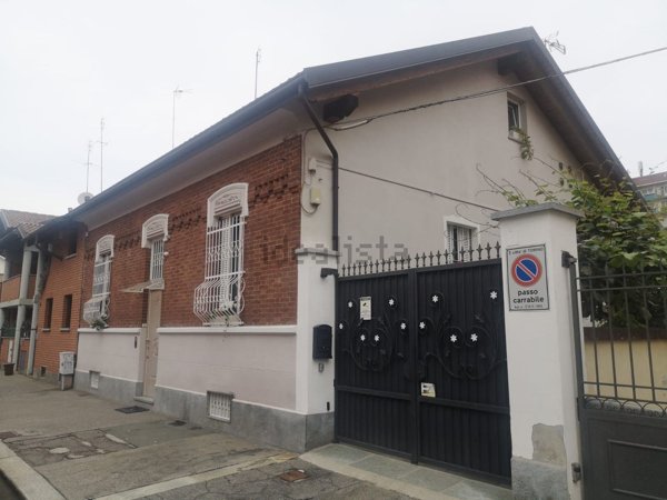 casa indipendente in vendita a Torino in zona Parella