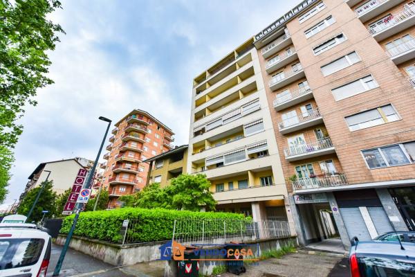 appartamento in vendita a Torino in zona Lingotto