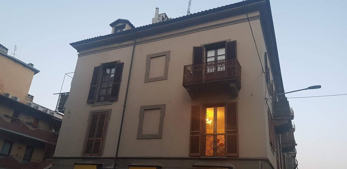 attico in vendita a Torino in zona Cenisia