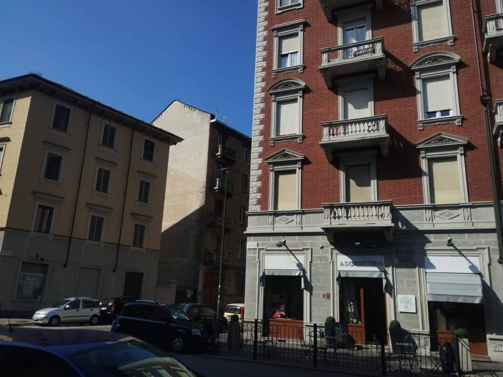 appartamento in vendita a Torino in zona Borgo San Paolo