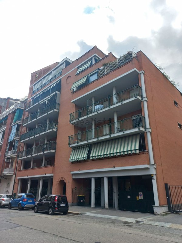 appartamento in vendita a Torino in zona Borgata Vittoria