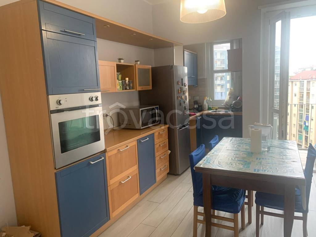 appartamento in vendita a Torino in zona Santa Rita