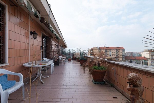 appartamento in vendita a Torino in zona Borgo San Paolo