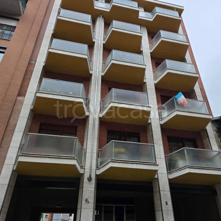 appartamento in vendita a Torino in zona Borgata Vittoria