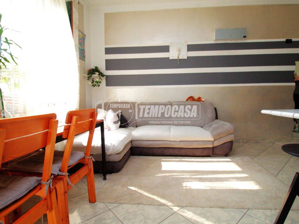 appartamento in vendita a Torino in zona Borgata Vittoria