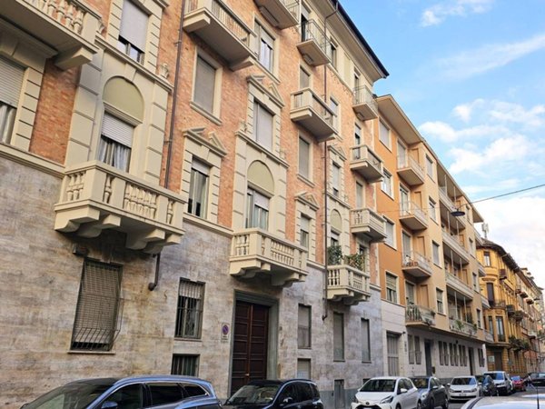appartamento in vendita a Torino in zona Campidoglio