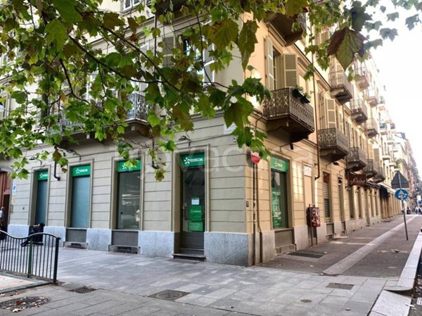negozio in vendita a Torino in zona San Salvario