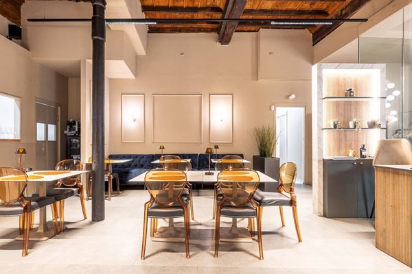 locale commerciale in vendita a Torino in zona Centro Storico