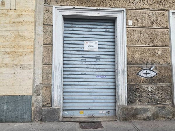 negozio in vendita a Torino in zona Aurora