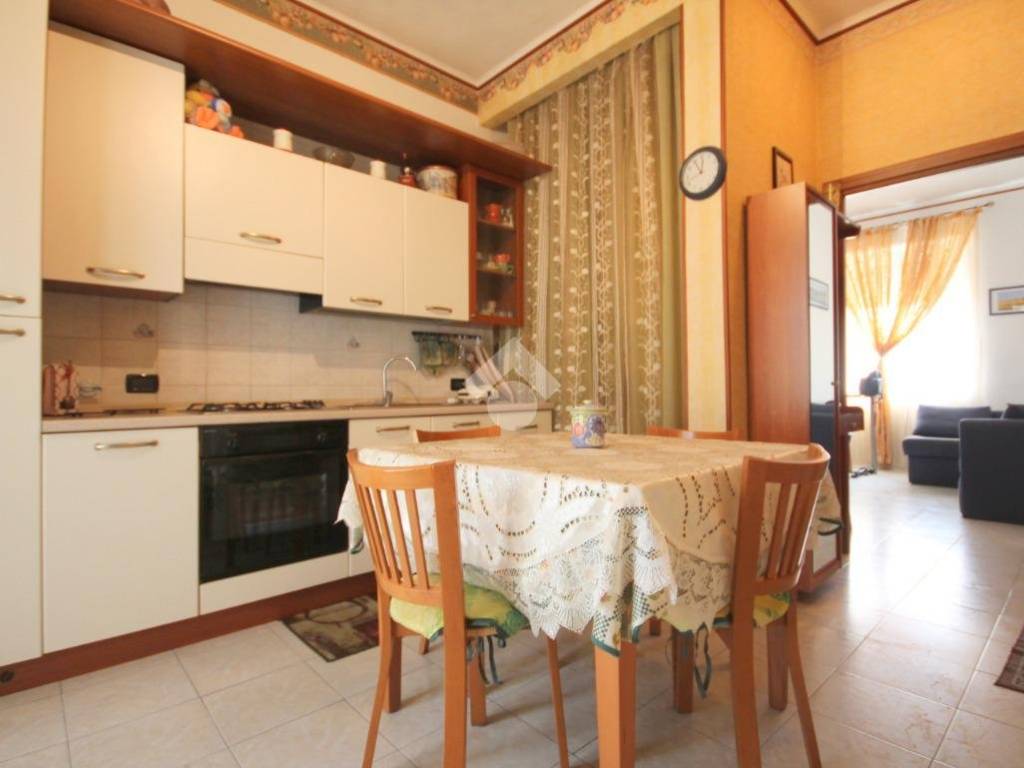 appartamento in vendita a Torino in zona Borgata Vittoria