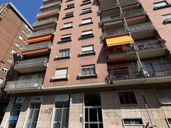 appartamento in vendita a Torino in zona Lingotto